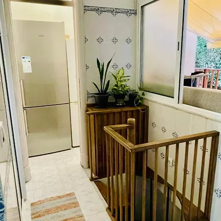 Estacao Metro Alameda House Gæstehus Lisboa